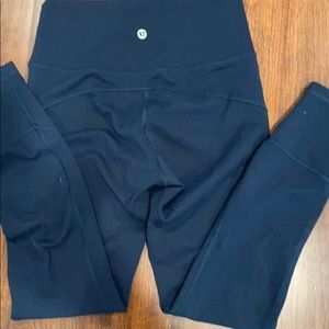 Lululemon navy leggings size 6